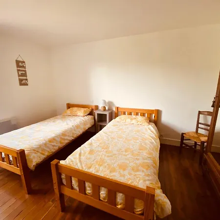 Rue Du Chateau Ruffec (Charente)